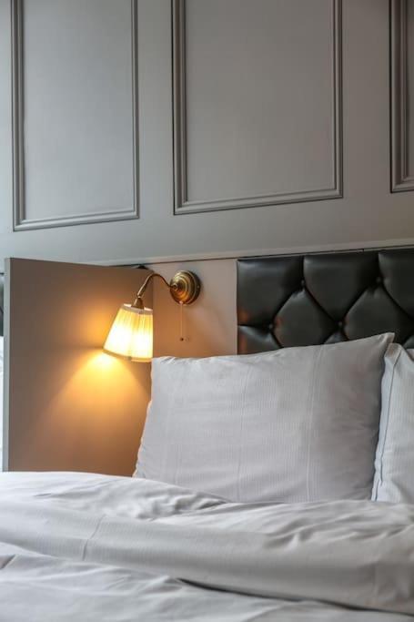 The V.I.P Suite - Sleeps 24! Best For Large Groups Liverpool Exterior photo