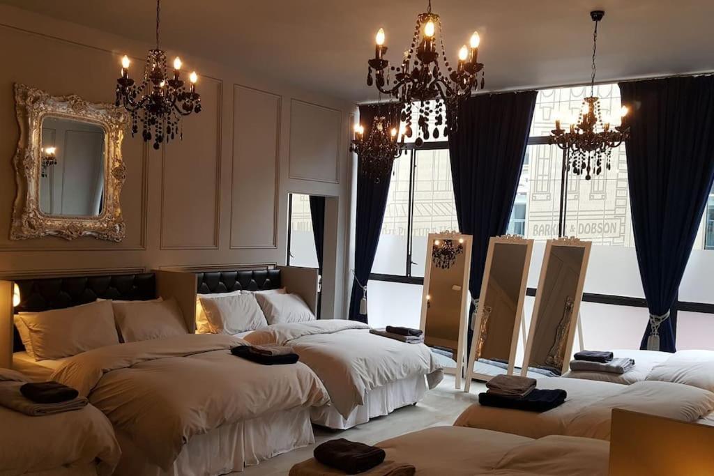The V.I.P Suite - Sleeps 24! Best For Large Groups Liverpool Exterior photo